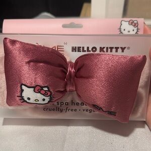 The Creme shop X Hello Kitty plush spa headband